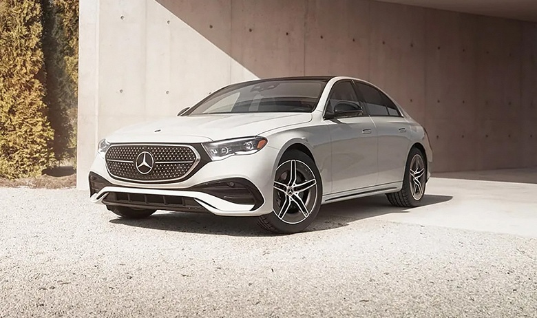 Полноприводный премиум-седан за 11 млн рублей: в Россию привезли Mercedes-Benz E&nbsp;300 Exclusive 2025